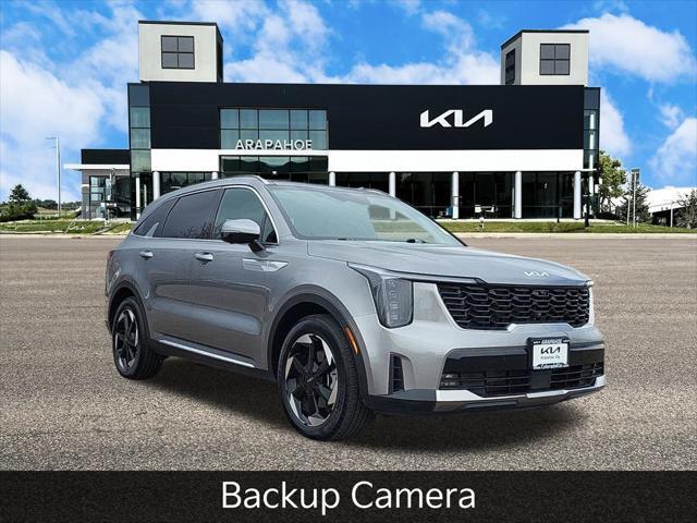 Photo of 2025 Steel Gray Kia Sorento Hybrid