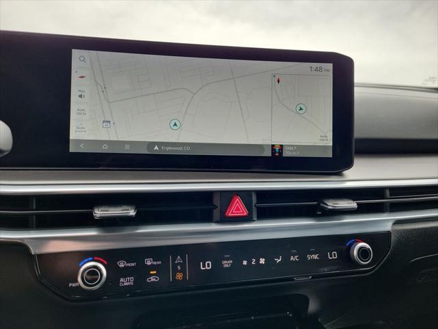 Photo of 2025 Steel Gray Kia Sorento Hybrid