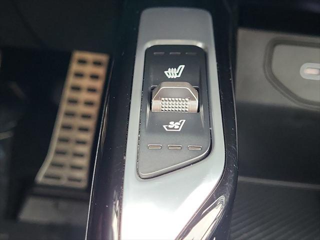 Photo of 2025 Steel Gray Kia Sorento Hybrid