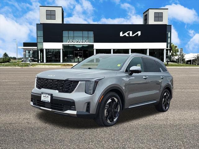 Photo of 2025 Steel Gray Kia Sorento Hybrid