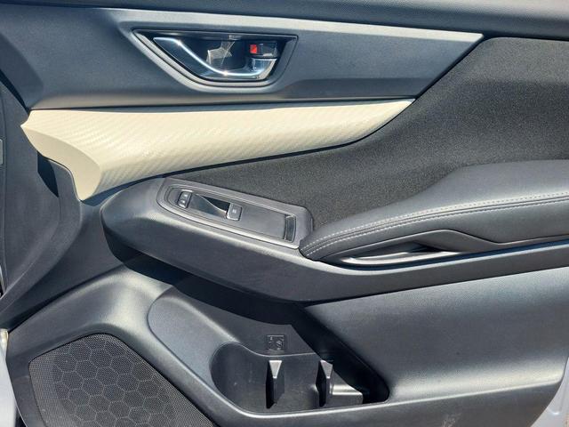 Photo of 2022 Ice Silver Metallic Subaru Ascent