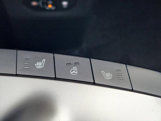 Photo of 2025 Ebony Black Kia EV6