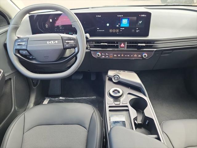 Photo of 2025 Ebony Black Kia EV6