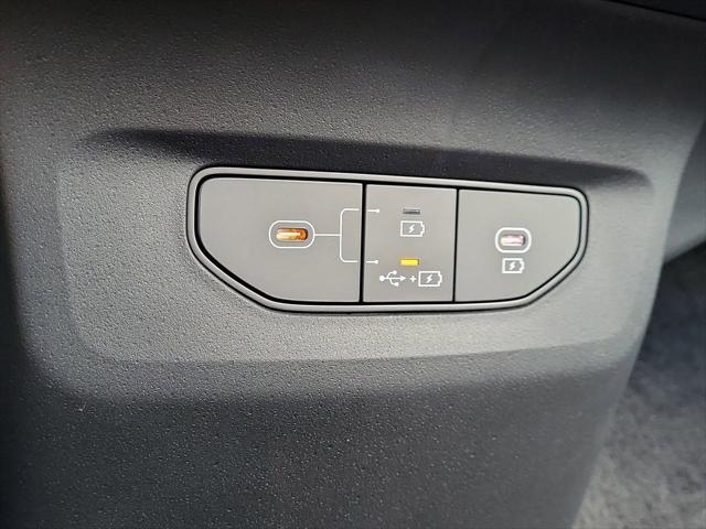 Photo of 2025 Ebony Black Kia EV6