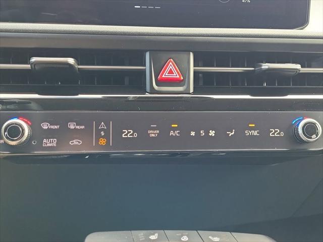 Photo of 2025 Ebony Black Kia EV6
