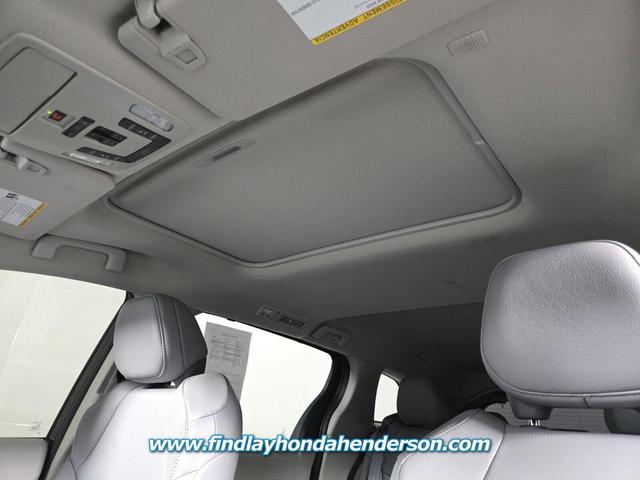 Photo of 2024 Midnight Black Metallic Toyota Sienna