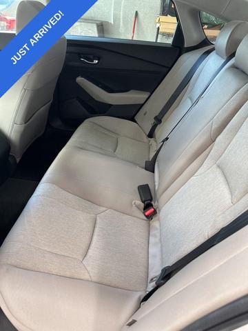 Photo of 2024 Platinum White Pearl Honda Accord