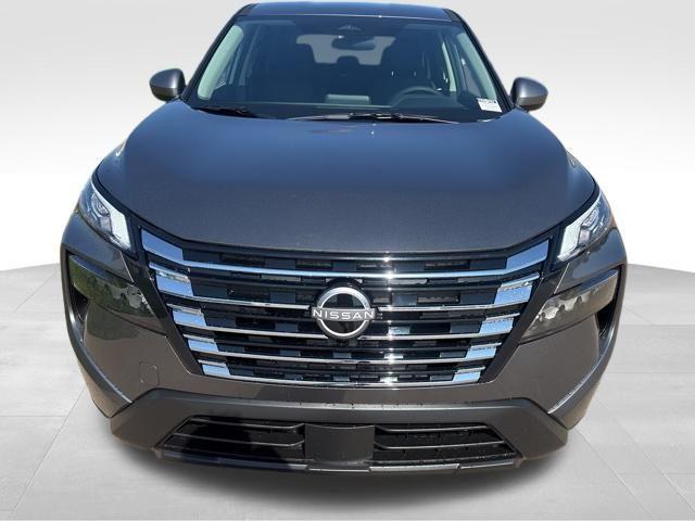 Photo of 2026 Gun Metallic Nissan Rogue