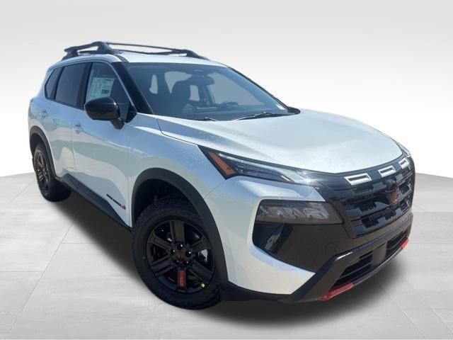 Photo of 2026 Everest White P Nissan Rogue