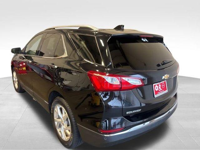 Photo of 2021 Mosaic Black Metallic Chevrolet Equinox