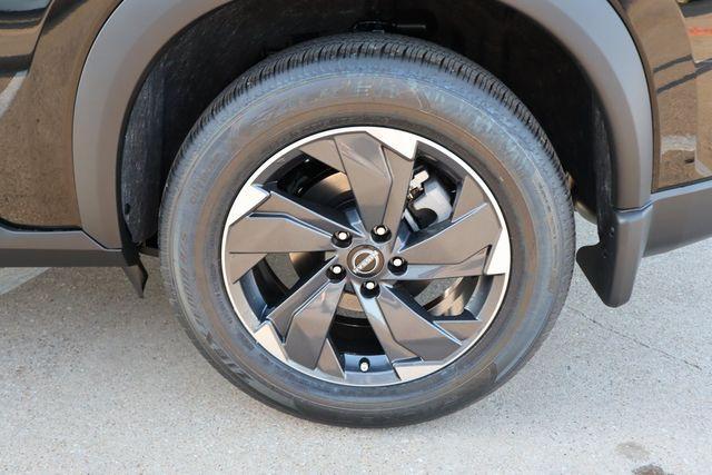 Photo of 2025 Black Nissan Rogue
