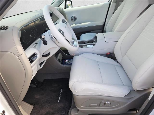 Photo of 2026 Creamy White Pearl Hyundai PALISADE