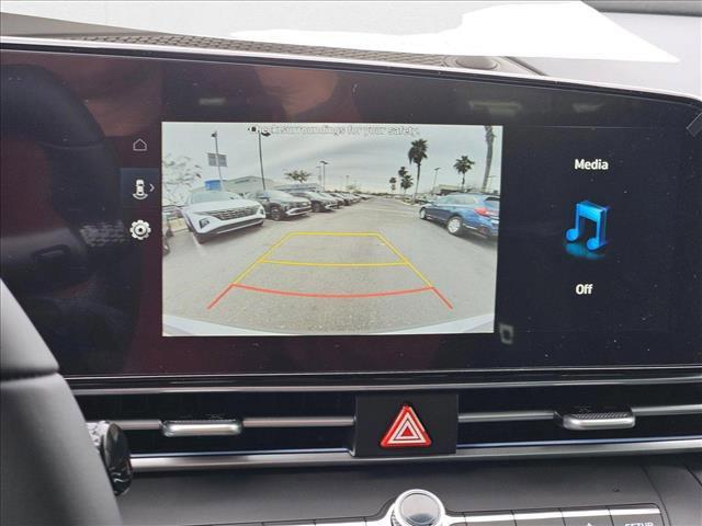 Photo of 2025 Fluid Metal Hyundai ELANTRA