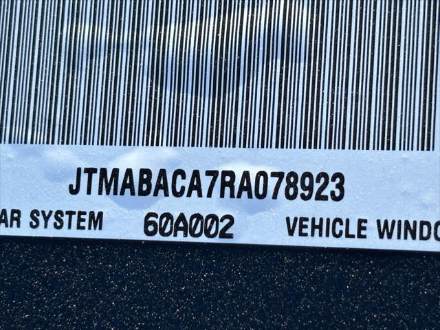 Photo of 2024 Elemental Silver Metallic Toyota bZ4X