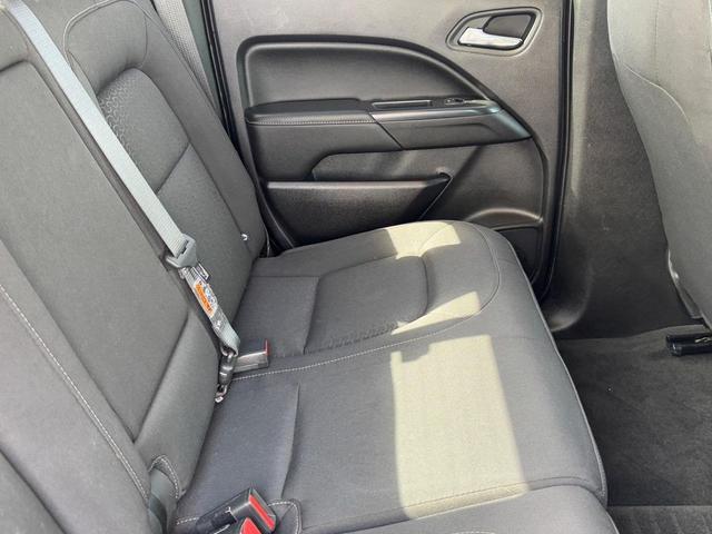 Photo of 2018 Summit White GMC Canyon