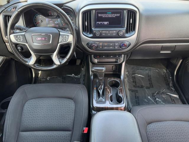 Photo of 2018 Summit White GMC Canyon