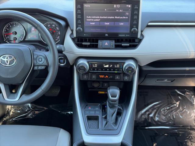 Photo of 2022 Silver Sky Metallic Toyota RAV4