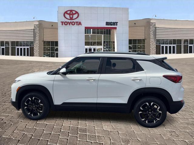 Photo of 2023 Summit White Chevrolet Trailblazer