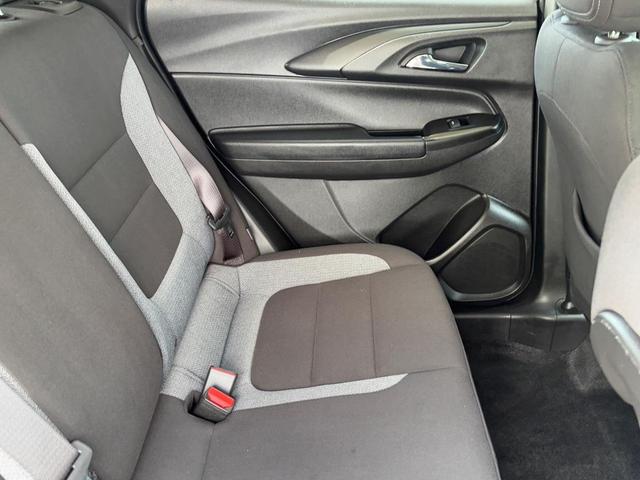 Photo of 2023 Summit White Chevrolet Trailblazer