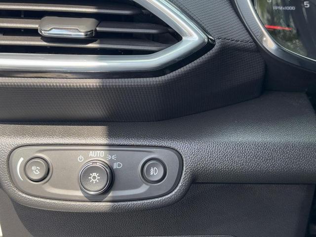 Photo of 2023 Summit White Chevrolet Trailblazer