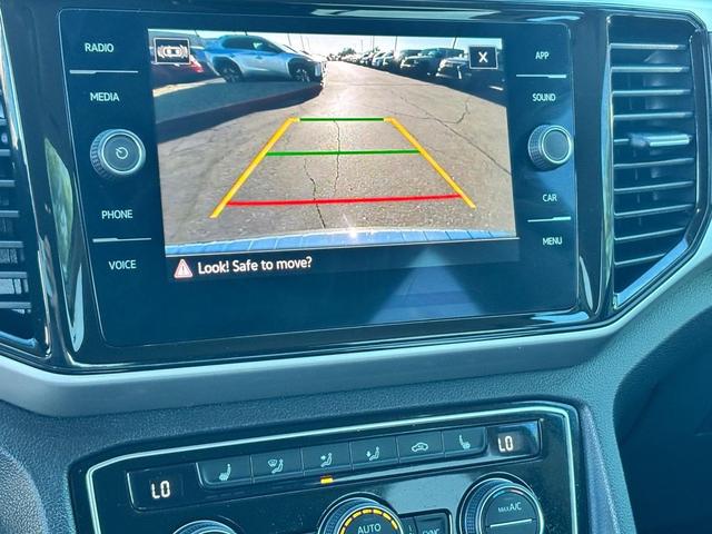Photo of 2022 Platinum Gray Metallic Volkswagen Atlas