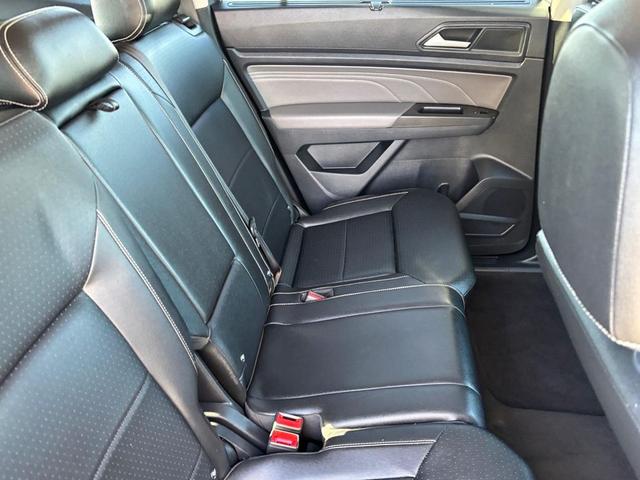 Photo of 2022 Platinum Gray Metallic Volkswagen Atlas