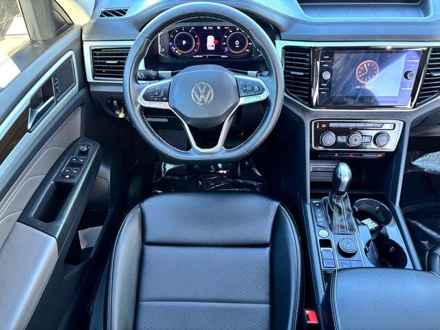 Photo of 2022 Platinum Gray Metallic Volkswagen Atlas