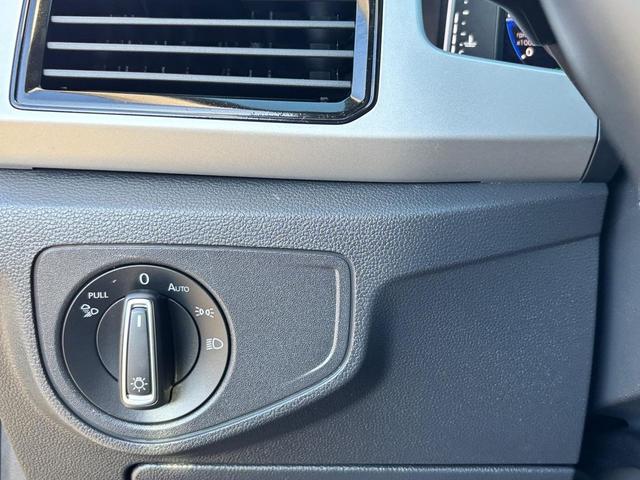 Photo of 2022 Platinum Gray Metallic Volkswagen Atlas