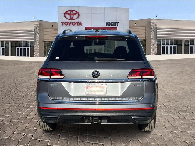 Photo of 2022 Platinum Gray Metallic Volkswagen Atlas