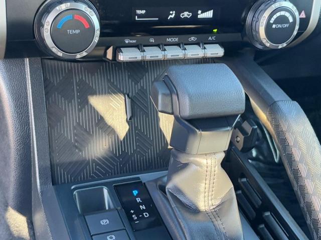 Photo of 2025 01l7 Toyota Tacoma