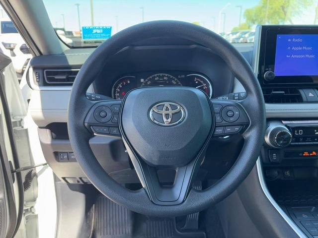 Photo of 2025 Ice Cap Toyota RAV4