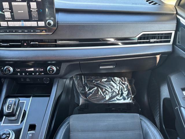 Photo of 2023 Cosmic Blue Metallic Mitsubishi Outlander