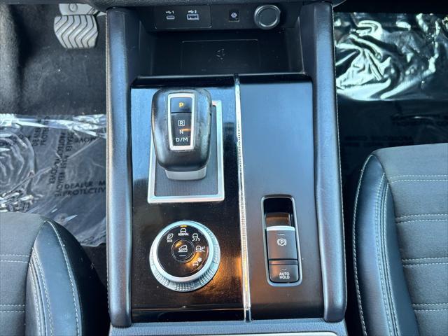 Photo of 2023 Cosmic Blue Metallic Mitsubishi Outlander