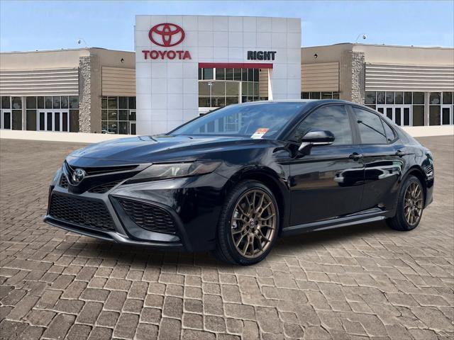 Photo of 2023 Midnight Black Metallic Toyota Camry