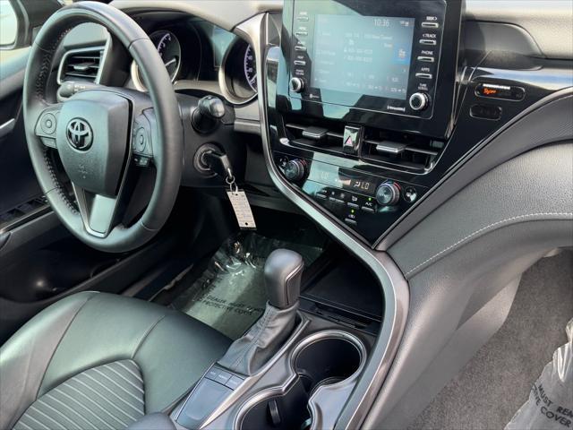 Photo of 2023 Midnight Black Metallic Toyota Camry