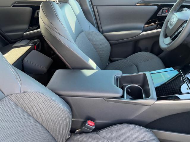 Photo of 2025 Elemental Silver Metallic Toyota bZ4X