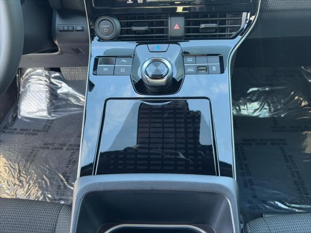 Photo of 2025 Elemental Silver Metallic Toyota bZ4X