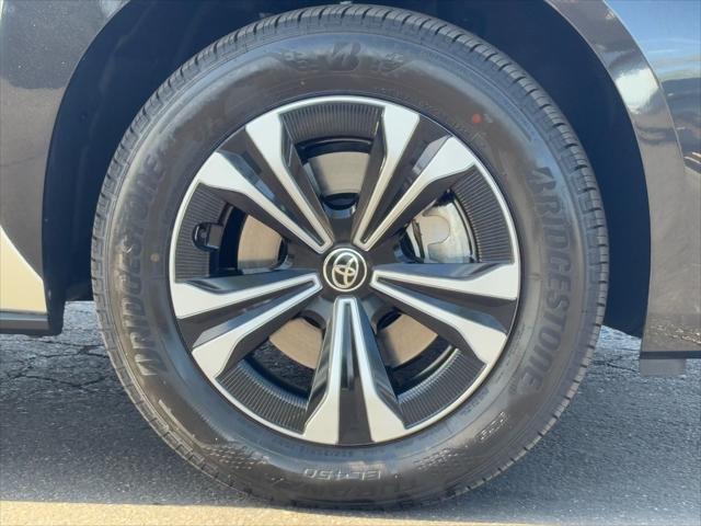 Photo of 2025 Elemental Silver Metallic Toyota bZ4X