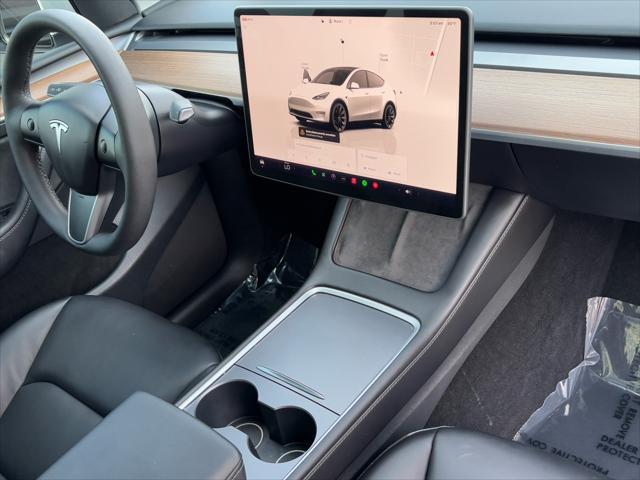 Photo of 2023 Pearl White Multi-Coat Tesla Model Y