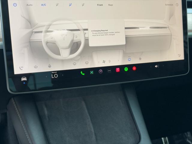 Photo of 2023 Pearl White Multi-Coat Tesla Model Y