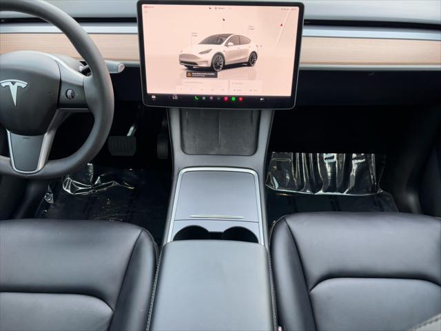 Photo of 2023 Pearl White Multi-Coat Tesla Model Y