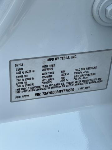 Photo of 2023 Pearl White Multi-Coat Tesla Model Y