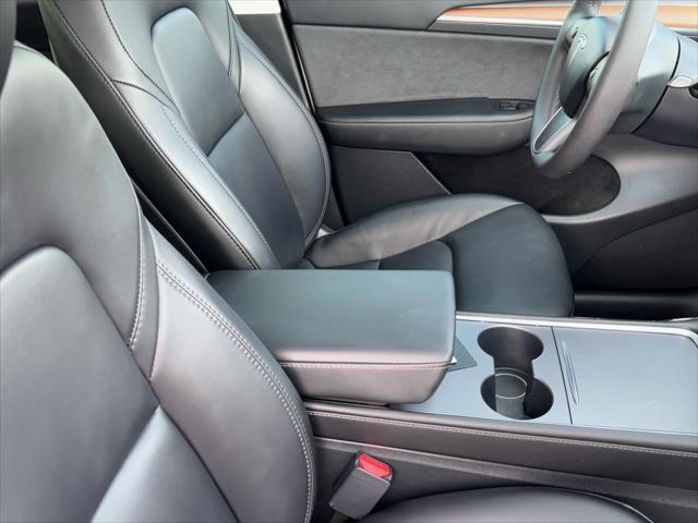 Photo of 2023 Pearl White Multi-Coat Tesla Model Y