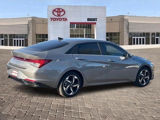 Photo of 2021 Fluid Metal Hyundai ELANTRA