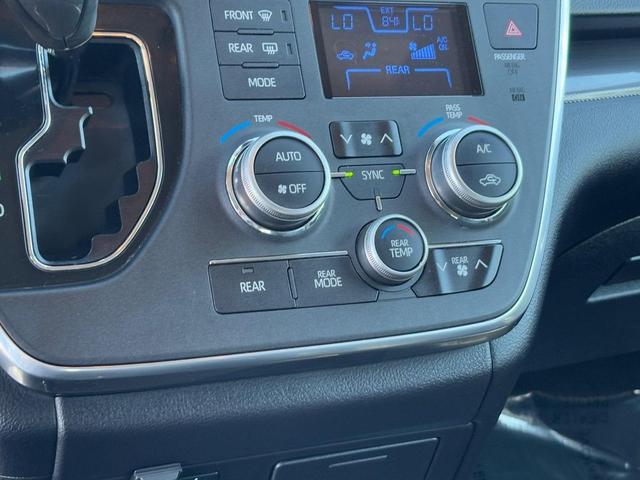 Photo of 2019 Predawn Gray Mica Toyota Sienna