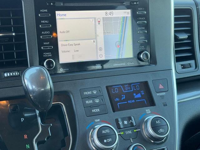 Photo of 2019 Predawn Gray Mica Toyota Sienna