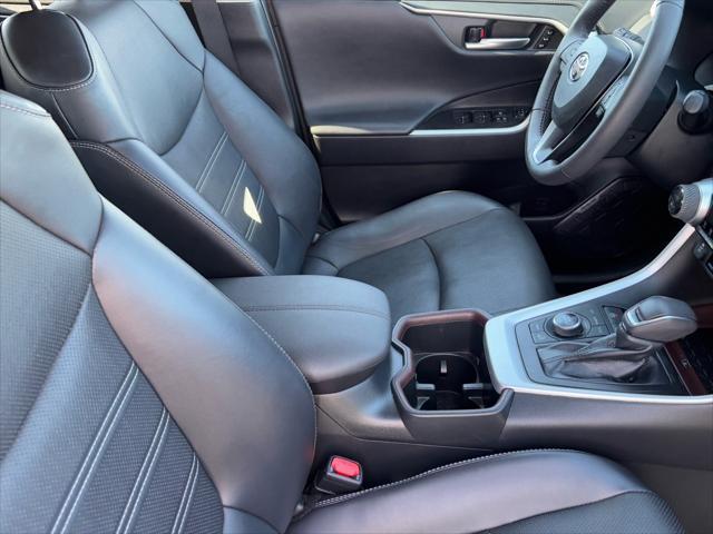 Photo of 2022 Blizzard Pearl Toyota RAV4