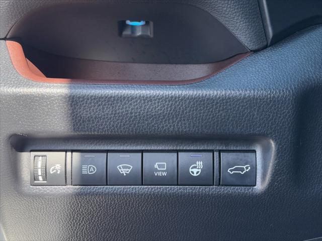 Photo of 2022 Blizzard Pearl Toyota RAV4