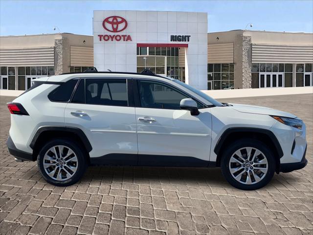 Photo of 2022 Blizzard Pearl Toyota RAV4