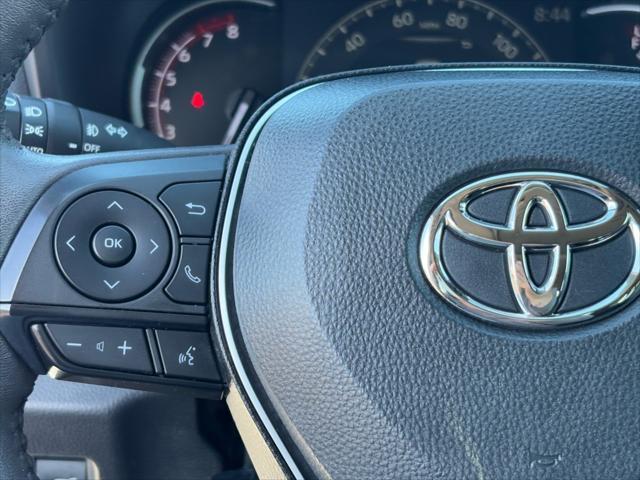 Photo of 2022 Blizzard Pearl Toyota RAV4